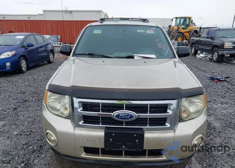 2011 Ford Escape Xlt z USA, uszkodzony, nr VIN 1FMCU0D75BKA53658